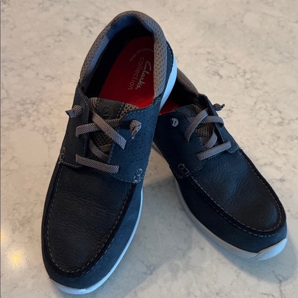Clarks Dark Blue Casual Shoes with Gray Accents - Picture 1 of 8